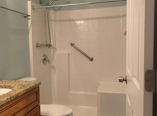 615 Virginia Rd APT 104, Crystal Lake, IL 60014