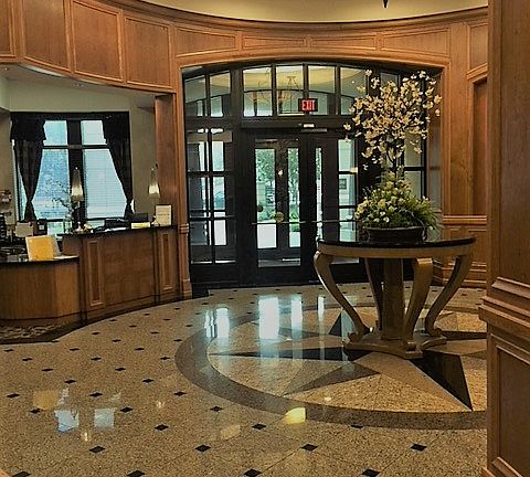 Foyer with 24-hr staff desk