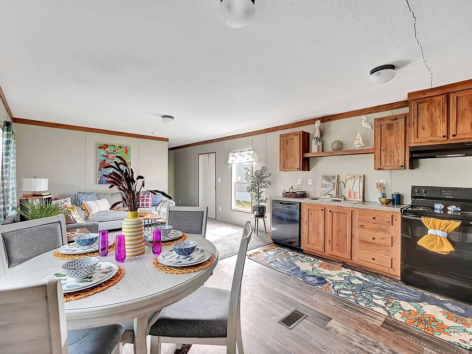 1st image of 376 W Buell Dr #32A