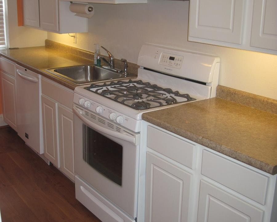 1st image of 298 Juniper St #2