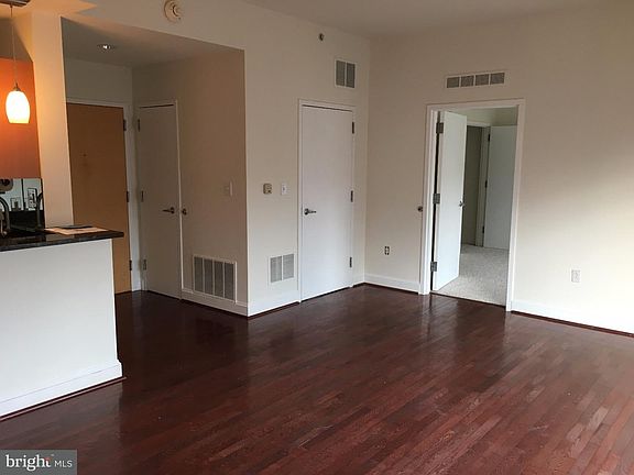 4th image of 3750-78 Main St. #307