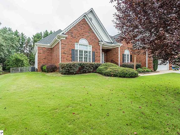 2nd image of 208 Brushy Meadows Dr