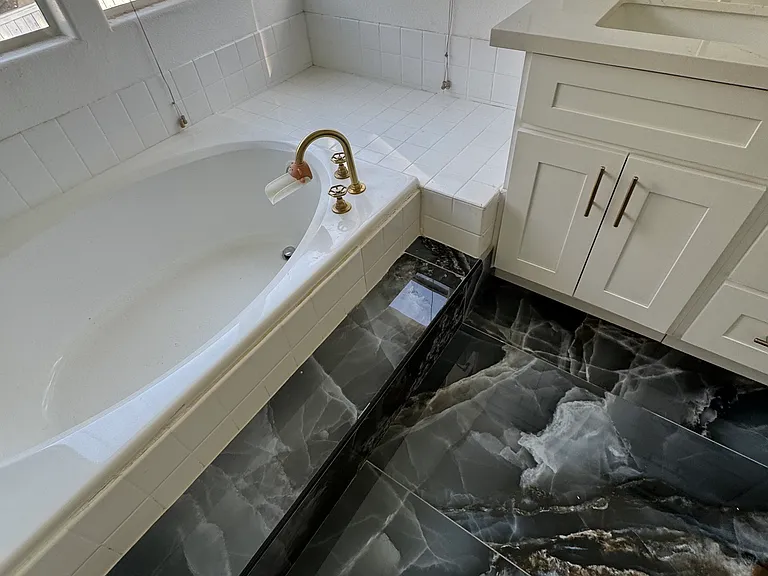 3350 Twincreek Ct — Photo 11