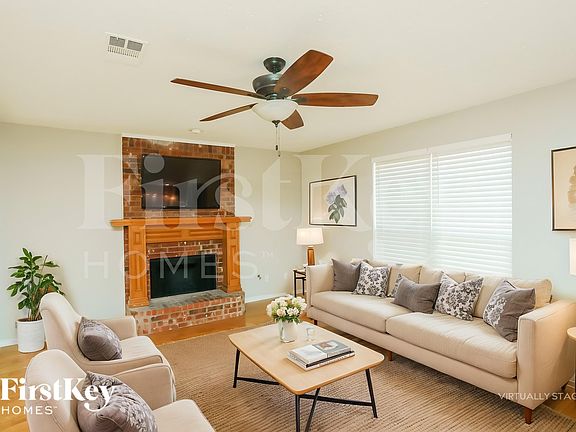 3rd image of 2137 San Simeon Dr