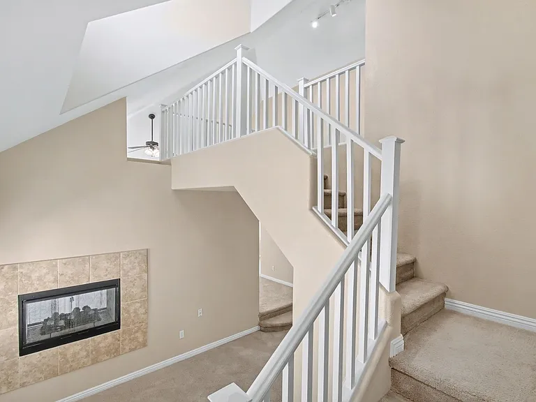 9221 Worsley Park Pl — Photo 29