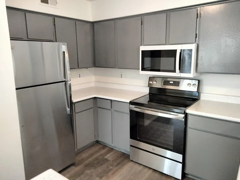 147 S Zang Way #C — Photo 4