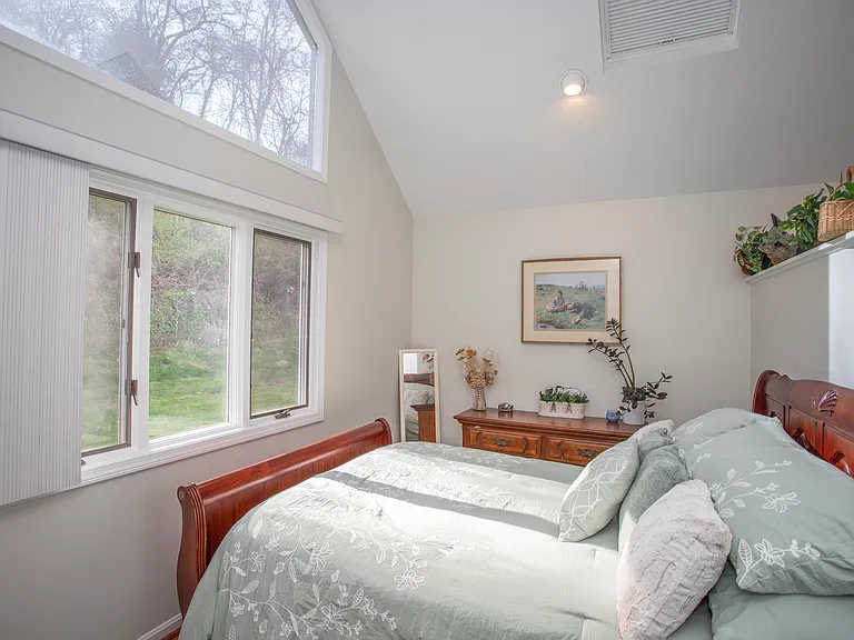 115 Ayers Point Rd — Photo 8