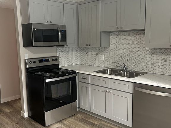 3rd image of 34016 1st Cir S #157