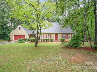 112 Julia Dr, Lincolnton, NC 28092