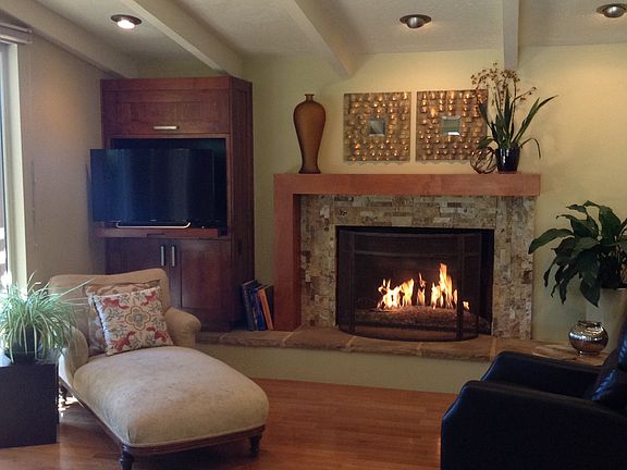 Living room Fire place