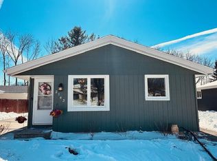 2143 Macarthur Rd, Waukesha, WI 53188