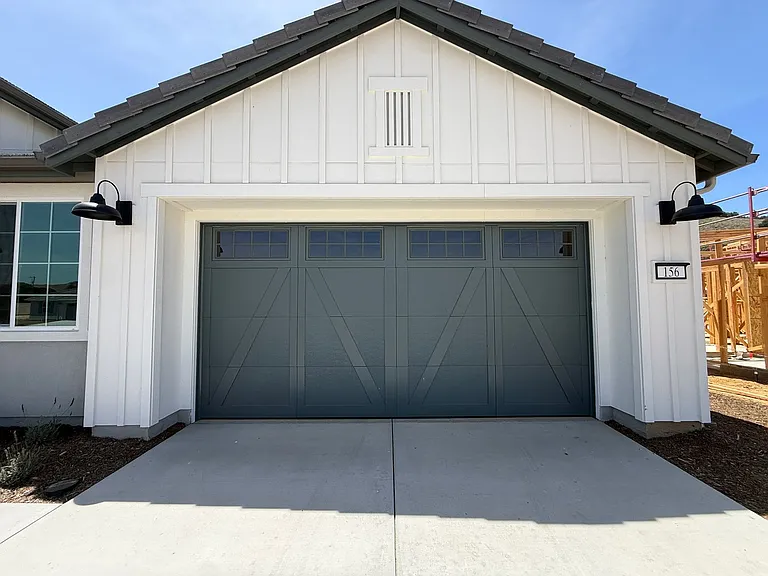 156 Coiner St — Photo 3