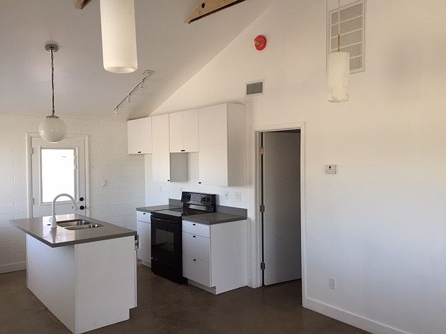 New kitchen Fridge included