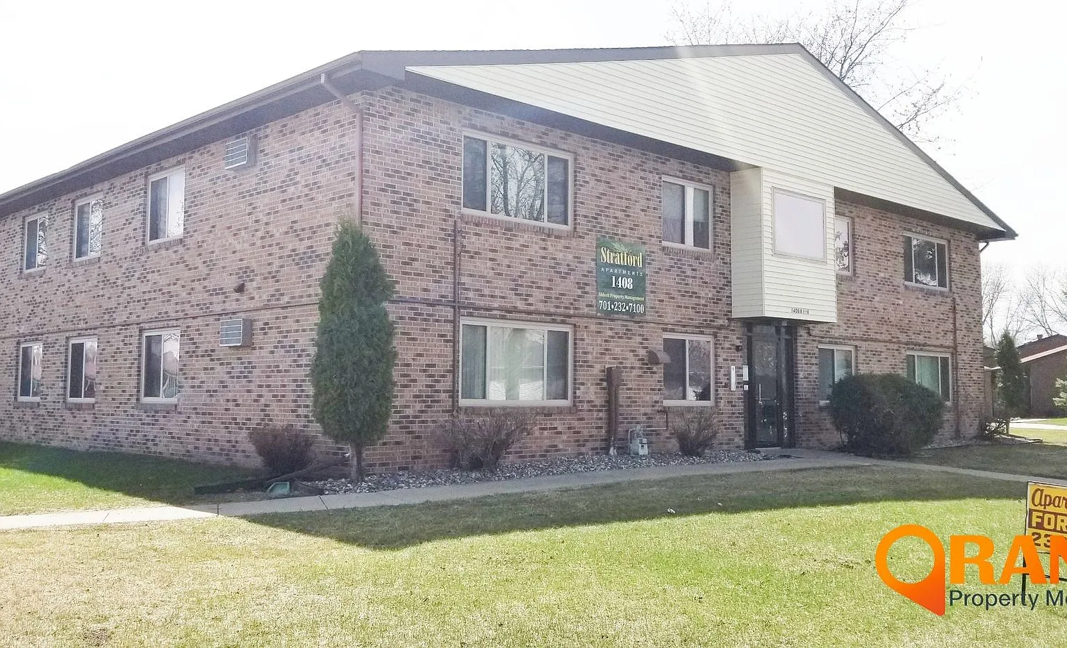 Stratford Apartments — Photo 1