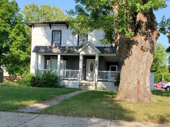 109 4th Ave SE APT 1