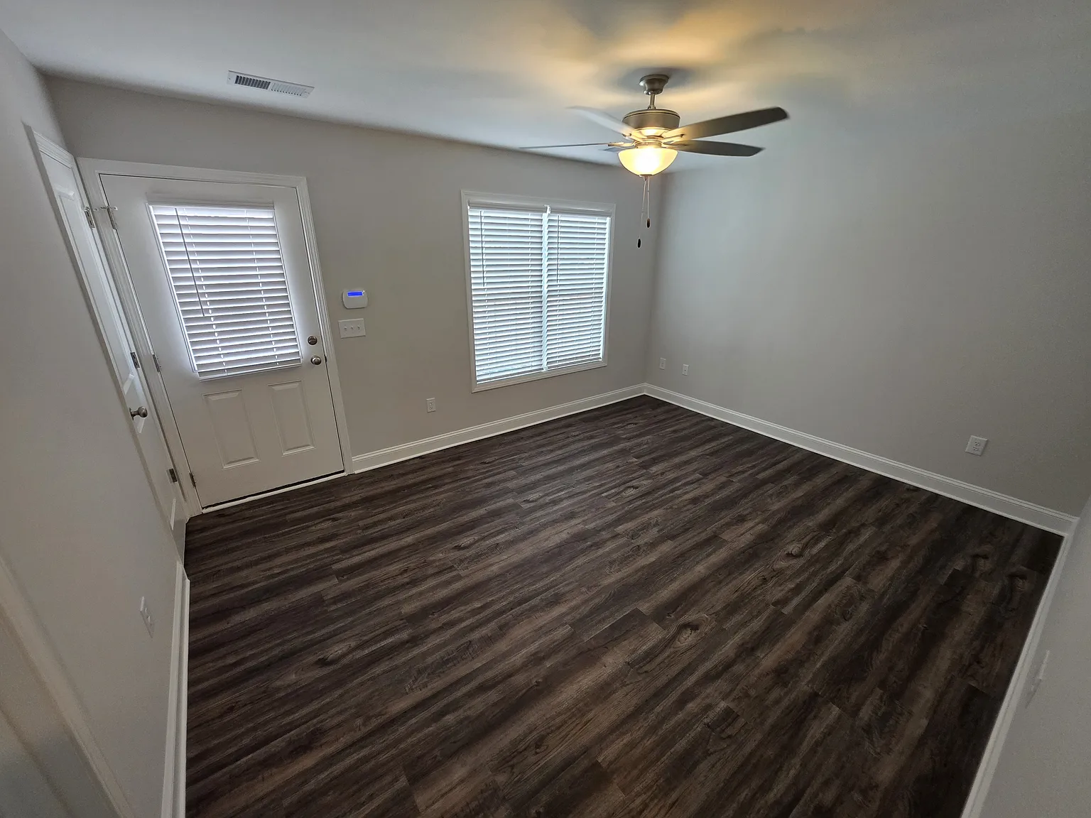 3 bed, 1368 sqft, $1,595 — Photo 4