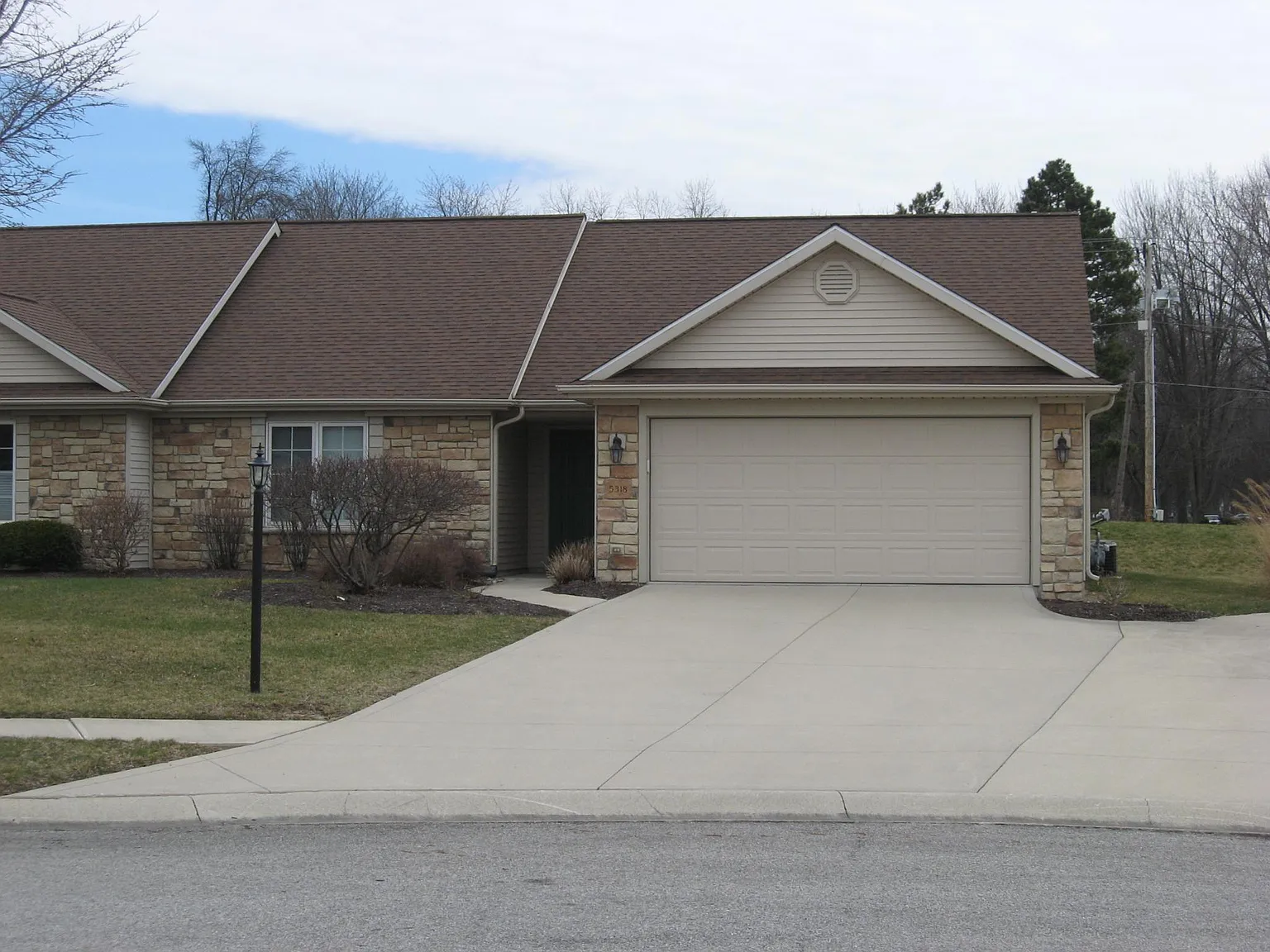 2 bed, 1380 sqft, $1,700 — Photo 3