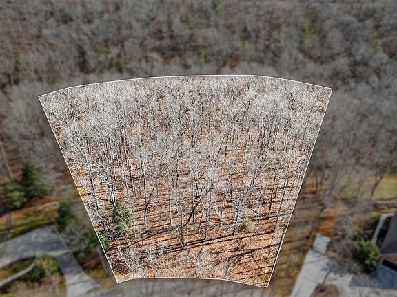 3rd image of 30 Devon Loop