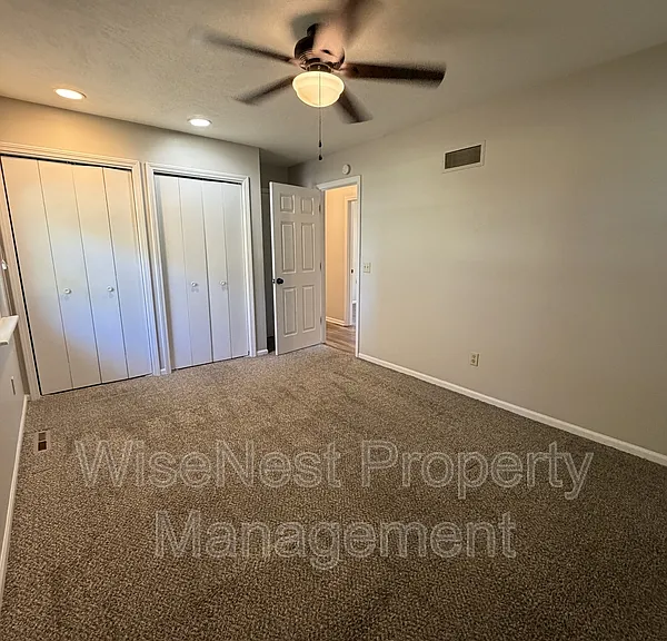 1820 E Cherokee Ln — Photo 17