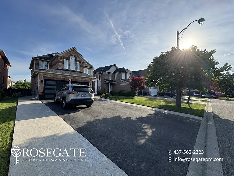845 Spinning Wheel Cres #2 — Photo 17
