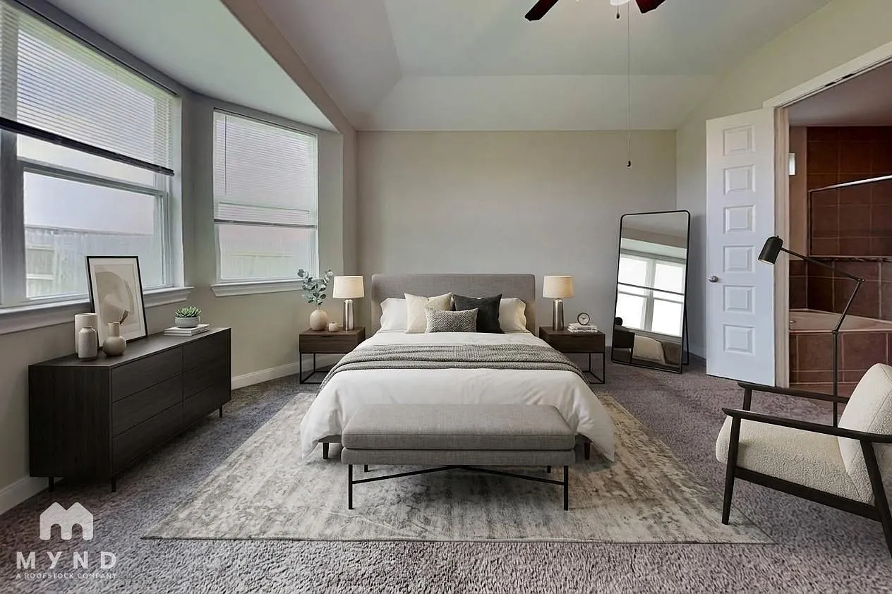 5 bed, 3.0 bath, 2493 sqft, $2,695 — Photo 4