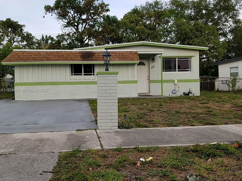 1st image of 172 NW 29th Ave