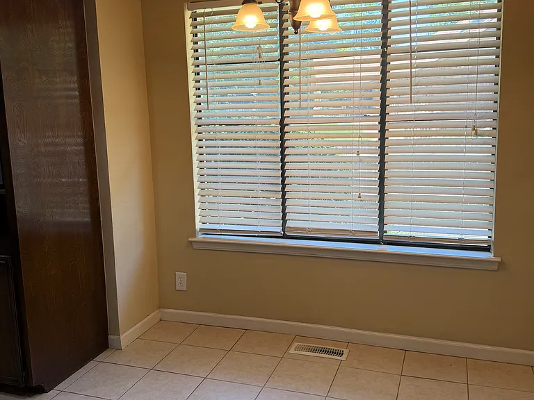 1408 S Chestnut Ave — Photo 18