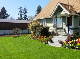 319 E 5th St, La Center, WA 98629