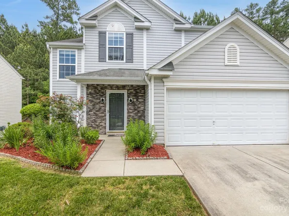 6532 Forest Cross Dr, Charlotte, NC 28216