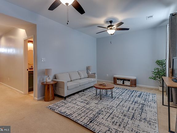 2nd image of 43621 Marguerite St