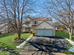 443 Pheasant Ridge Rd, Lake Zurich, IL 60047