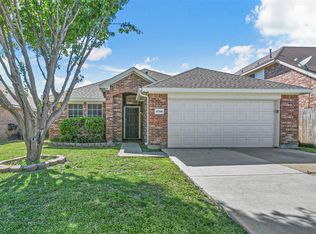 6706 Sandgate Dr, Arlington, TX 76002
