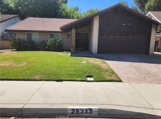 25333 Avenida Ronada, Valencia, CA 91355