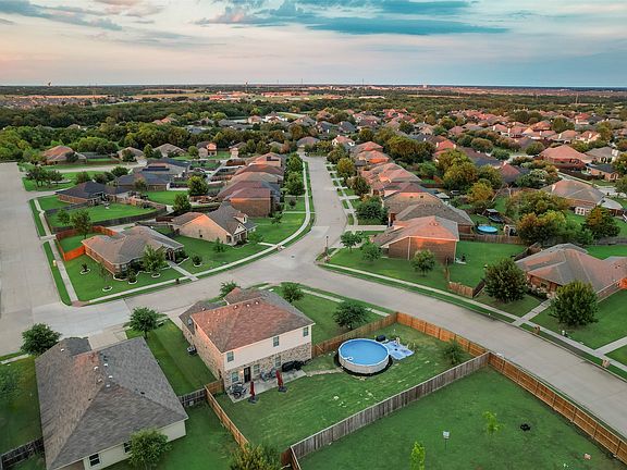 4th image of 1409 Waco Turner