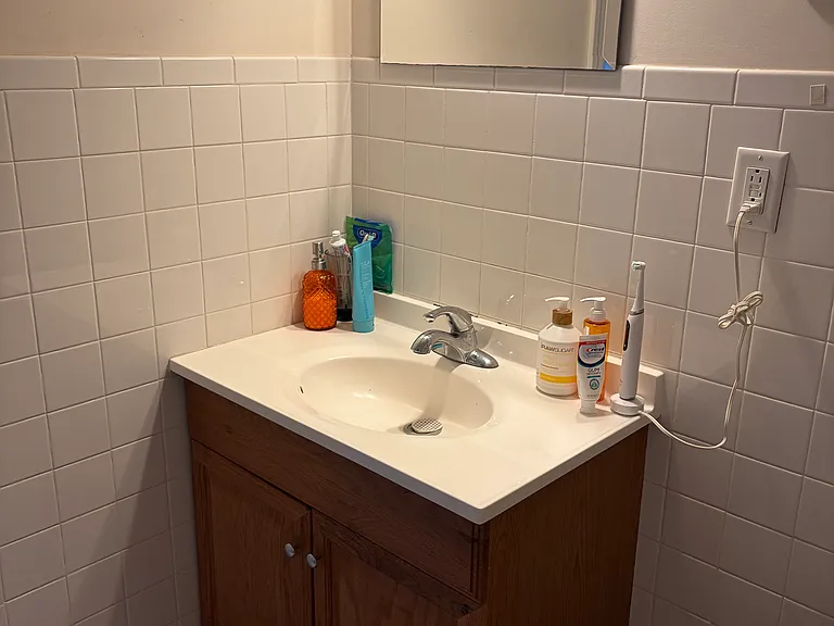 10 Brower St #A4 — Photo 9