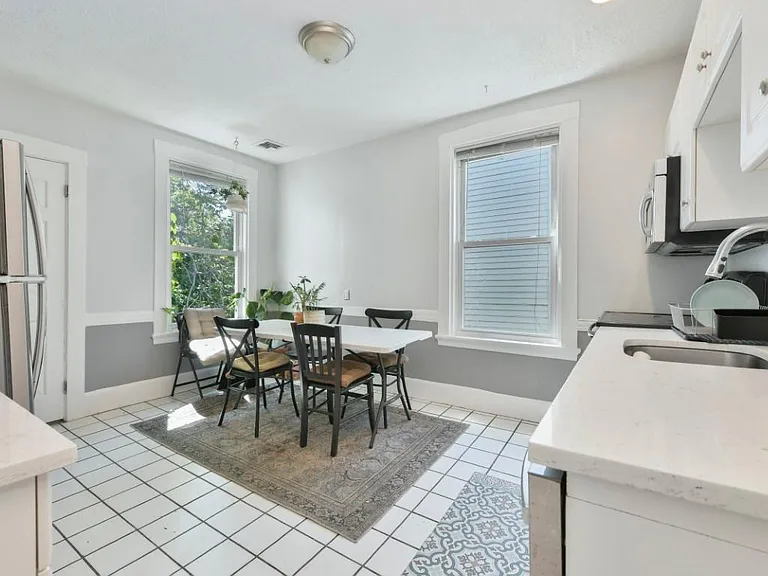 34-36 Boston St #3 — Photo 3