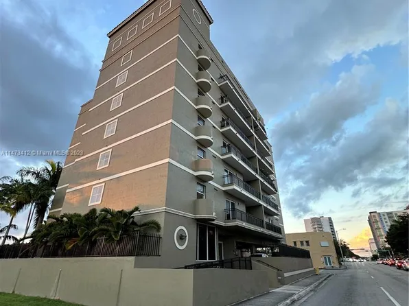 120 SW 37th Ave APT 602, Coral Gables, FL 33134