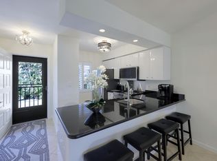 811 W Elkcam Cir UNIT D6, Marco Island, FL 34145