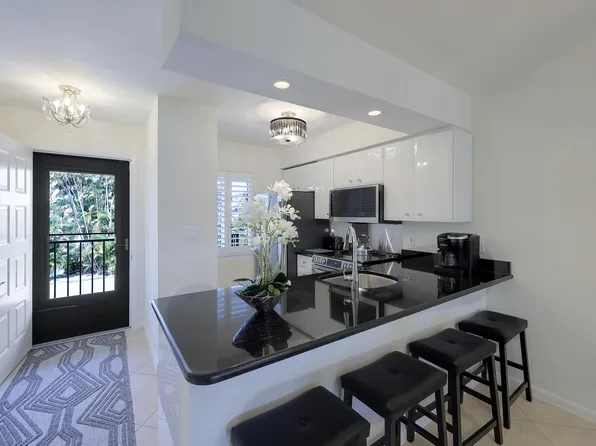 811 W Elkcam Cir Unit D6, Marco Island, FL 34145