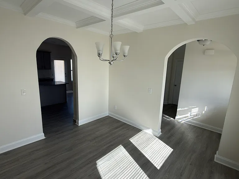 105 Wicklow Ct — Photo 13