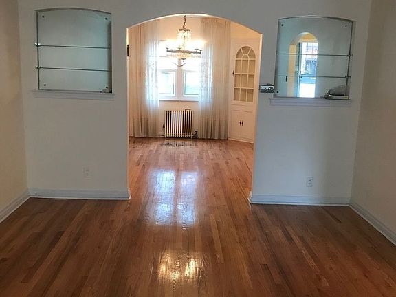 4th image of 10822 64th Ave