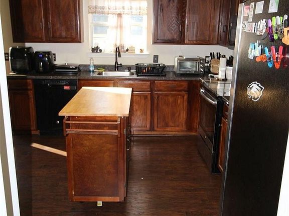 4th image of 313 S Xanthus Ave