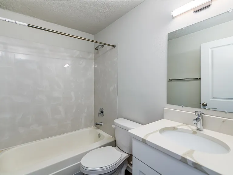 3735 Cambridge Ave #1A1 — Photo 6