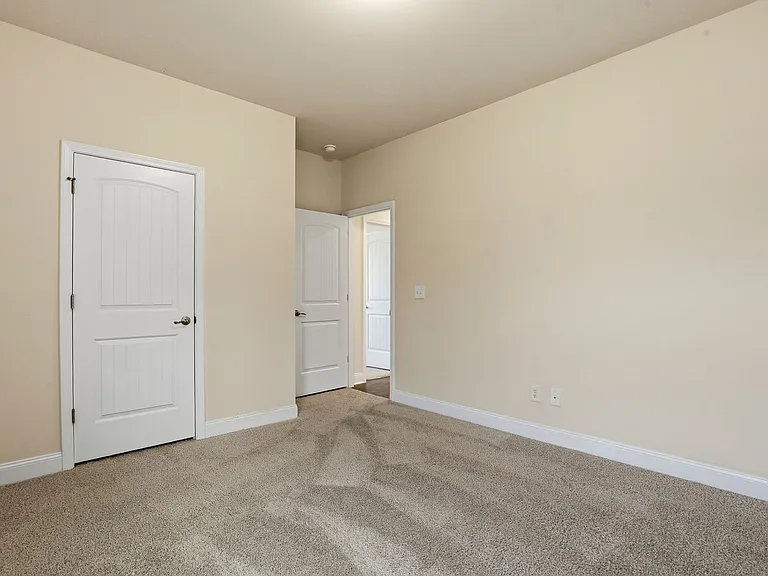 52 Woodwater Cir — Photo 36