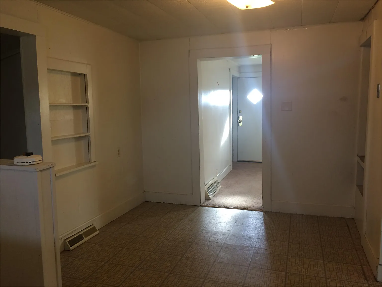 1923 E Ridgeway Ave - * — Photo 3