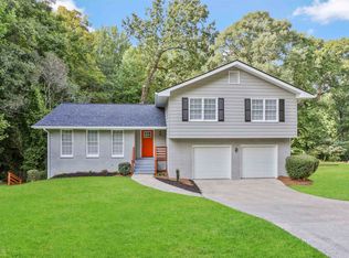 2245 Sandgate Cir, Atlanta, GA 30349