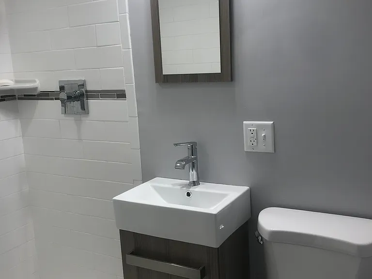 1010 Gifford Ct #1 — Photo 7