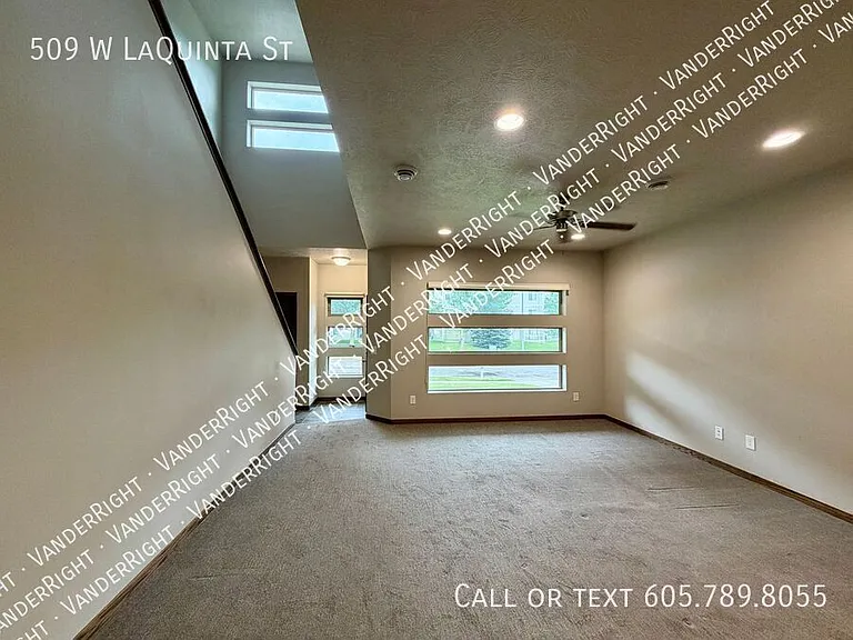 509 W Laquinta St — Photo 6