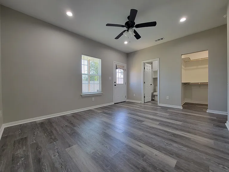 112 Coralee Ln — Photo 17