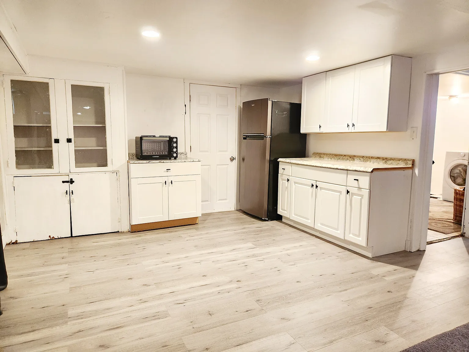1 bed, 1000 sqft, $2,300 — Photo 4